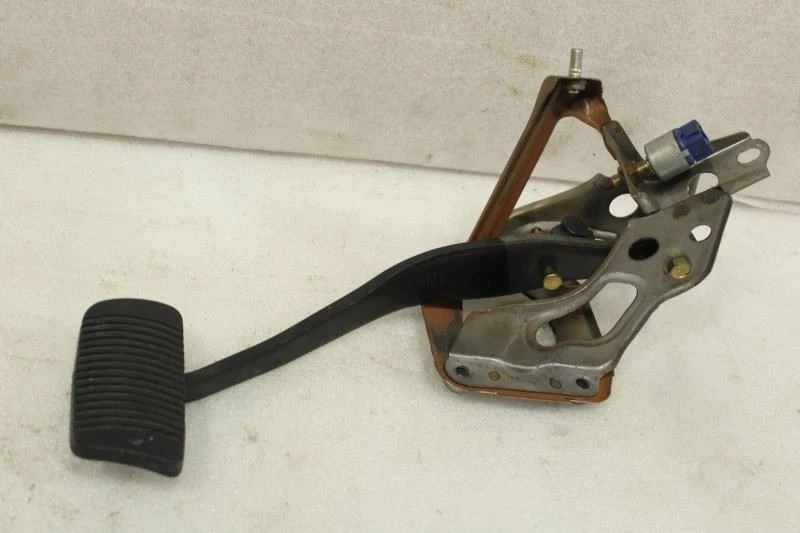 1990 1991 1992 1993 TOYOTA CELICA BRAKE PEDAL AUTOMATIC A/T - Image 2 of 4