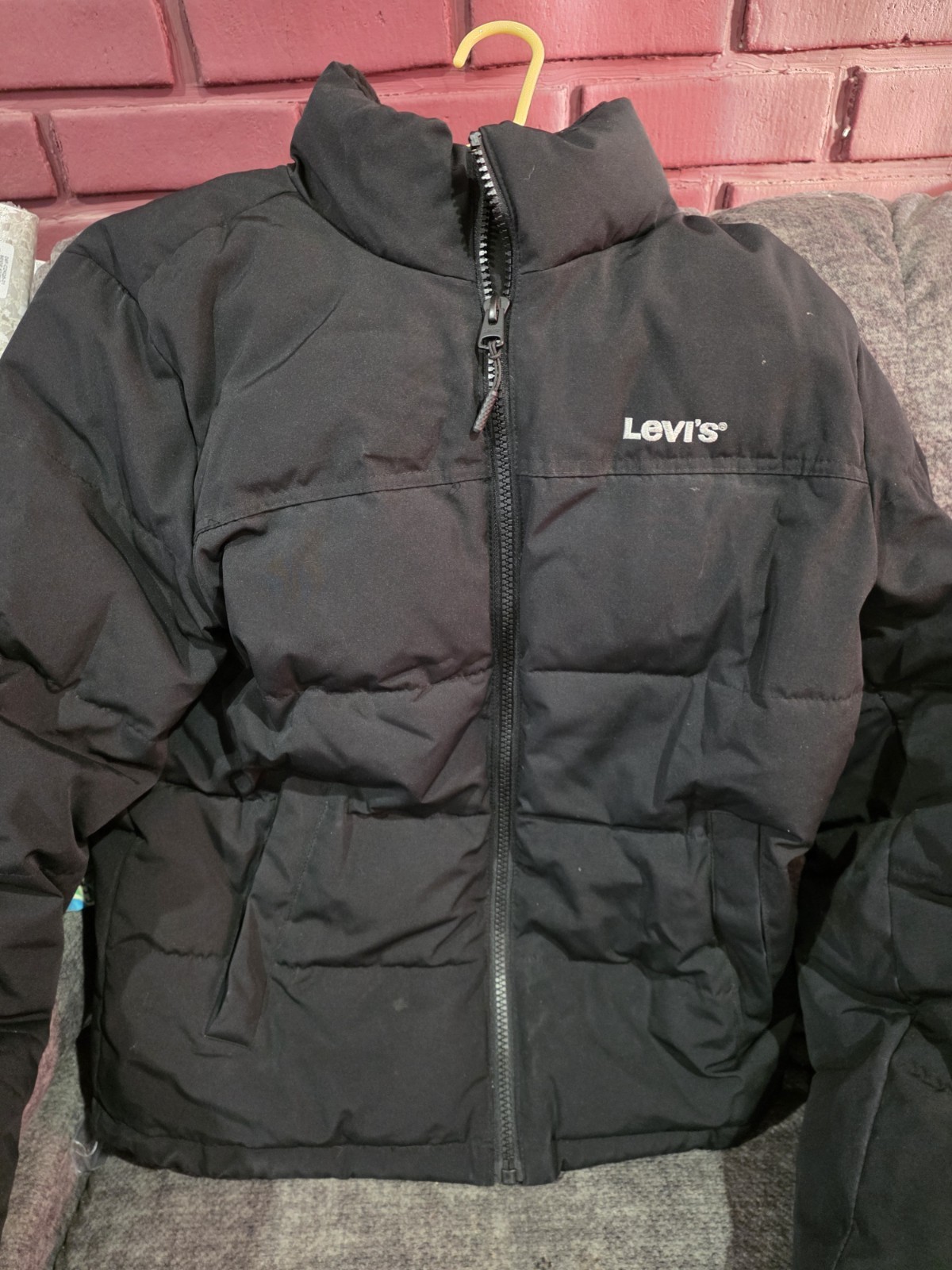 Levi's men Bubble Puffer Size Medium Excellent Co… - image 1