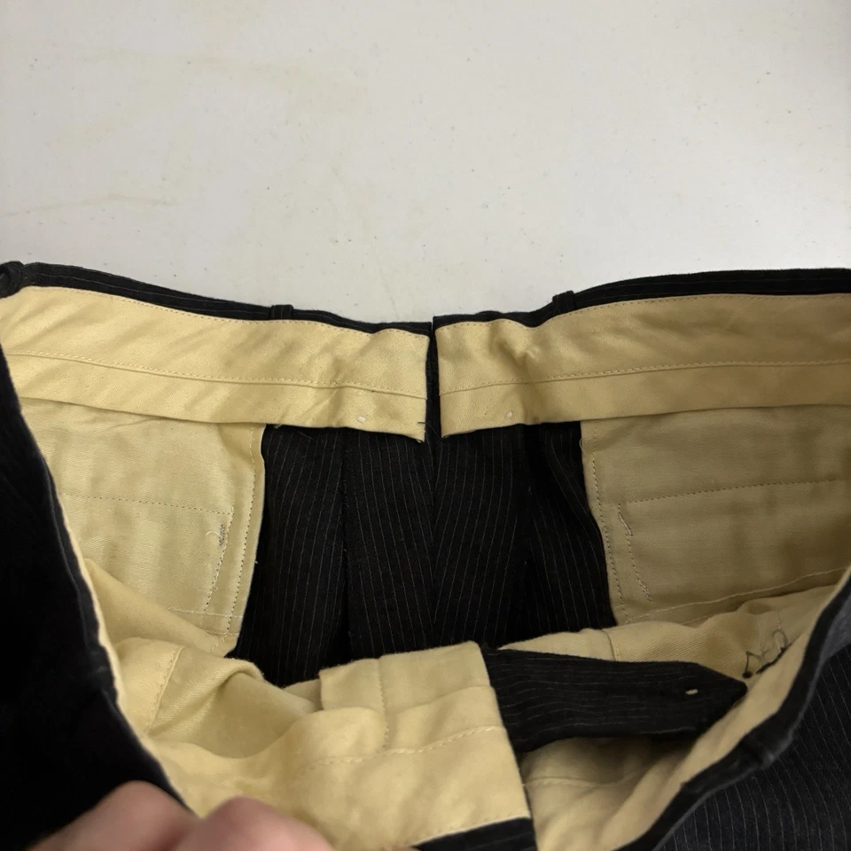 Traje Kasper 3 Piezas Para Hombre 40R 32x32 Gris Oscuro Rayas Franela Defecto Foto 3 de 4