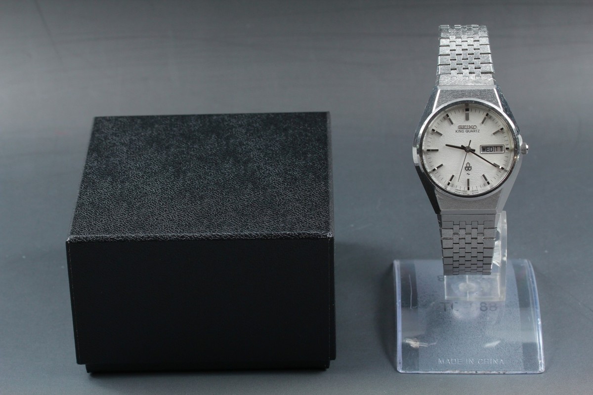Vintage 1976 Seiko King Quartz 0853-8025 Day/Date White Dial Mens