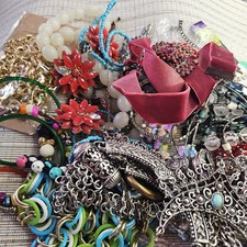 Junk Jewelry lot 1 lb Vintage and  Mixed Cost...