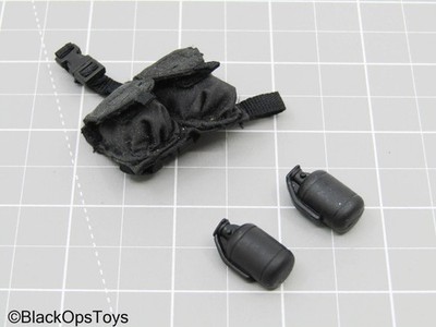 Bam 1/6 Scale Black Drop Leg Pouch w/Grenade Set
