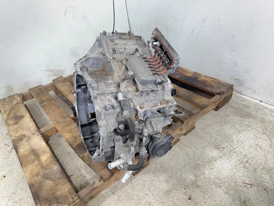 Toyota Prius Prime 2017-2022 transmisión OEM Foto 3 de 4