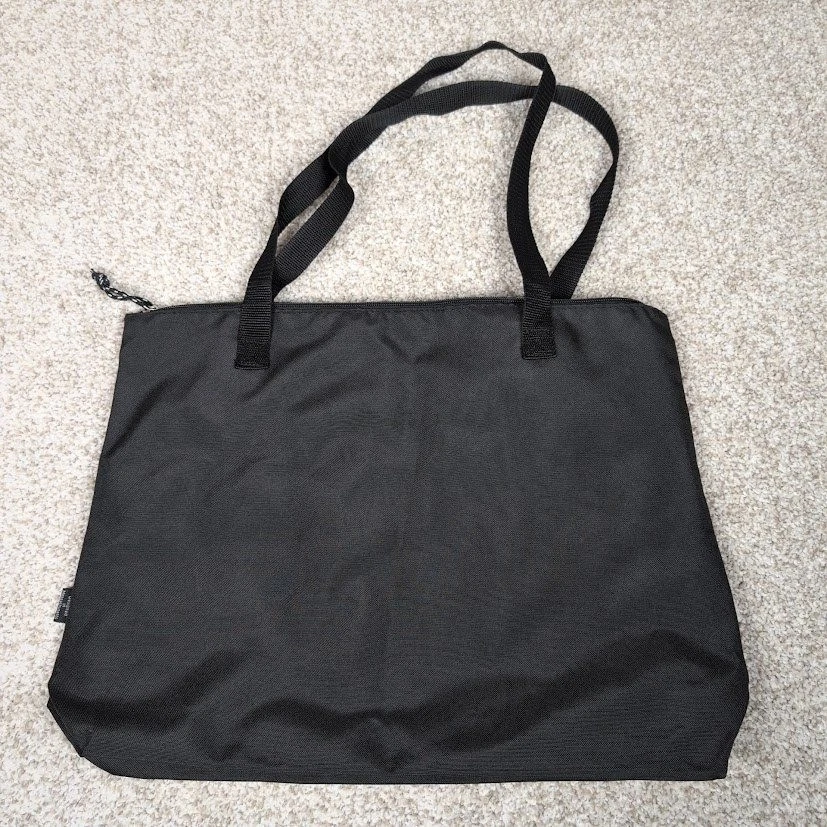 Bolso de Mano Wells Fargo Gemline Rojo Negro Cremallera Superior Malla Bolsillos Promocional Foto 4 de 4