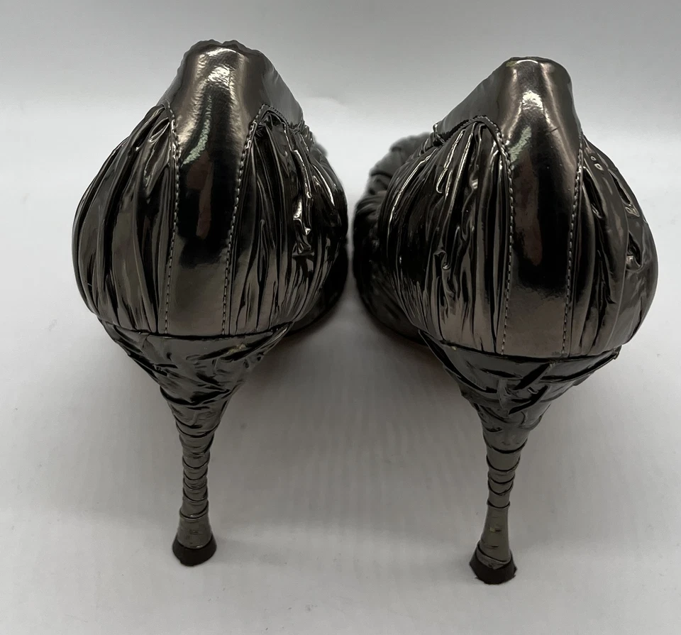 Zapatos de salón Dolce&Gabbana metálicos acanalados charol punta cerrada talla 39,5  Foto 4 de 4