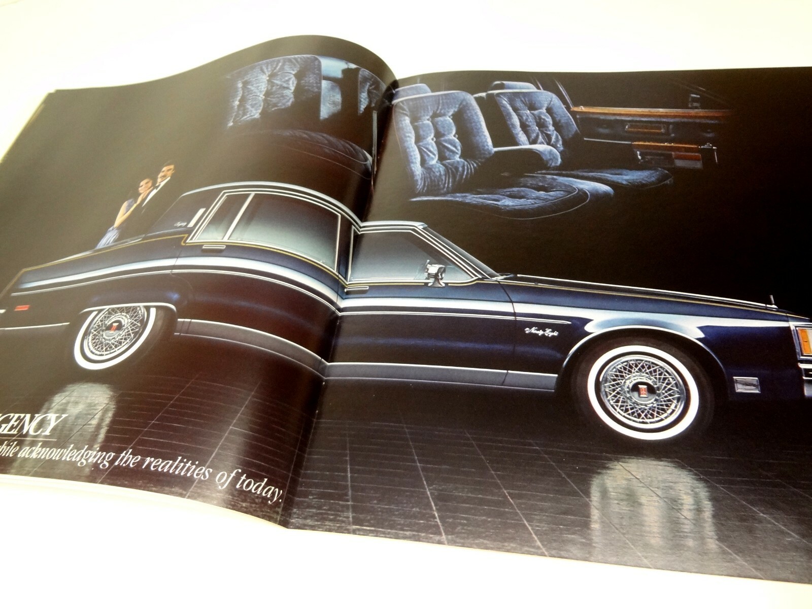 1981 Oldsmobile Dealer Sales Brochure Catalog Options Paint Toronado