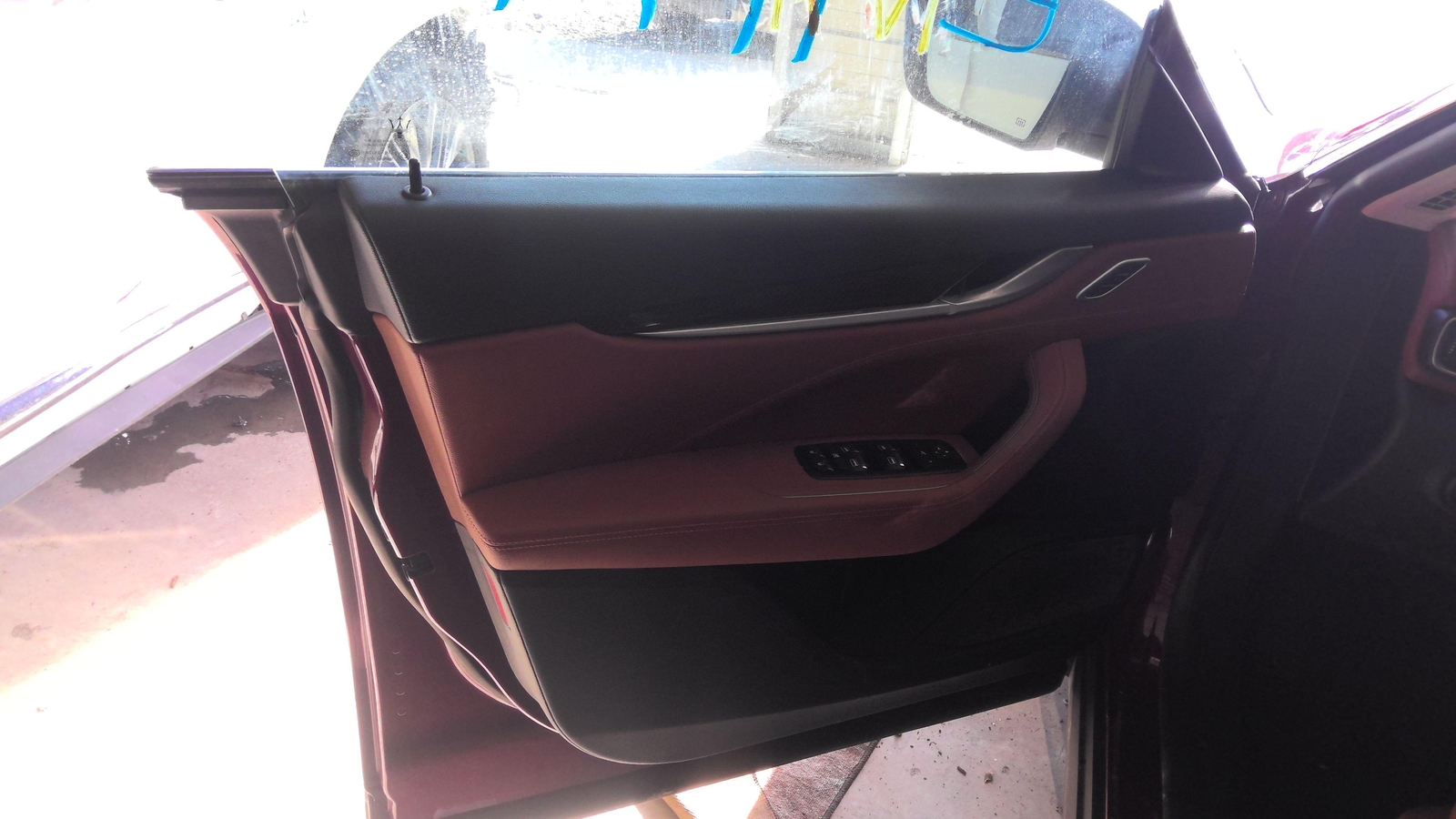 Rear Door MASERATI LEVANTE Right 17