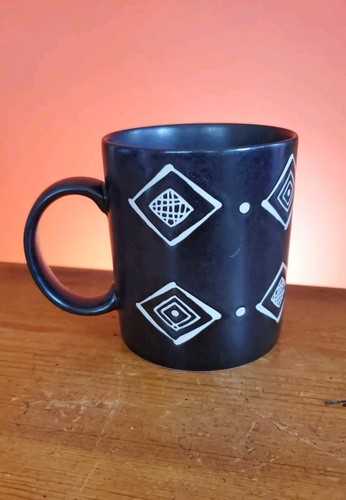 Tazza tazza caffè fienile ceramica nero bongo diamanti bianco design azteco Giappone - Foto 1 di 7