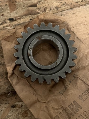 583-17141-00 INGRANAGGIO 4° PIGNONE ORIGINALE PER YAMAHA XT SR 500CC - Imagen 3 de 4
