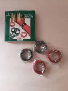 4 Piece Holiday Napkin Ring Set