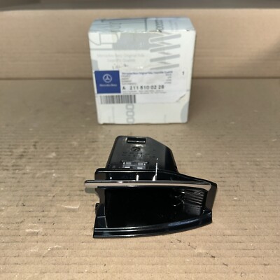 A2118100228 MERCEDES-BENZ W211 E CLASS REAR RIGHT DOOR INSERT