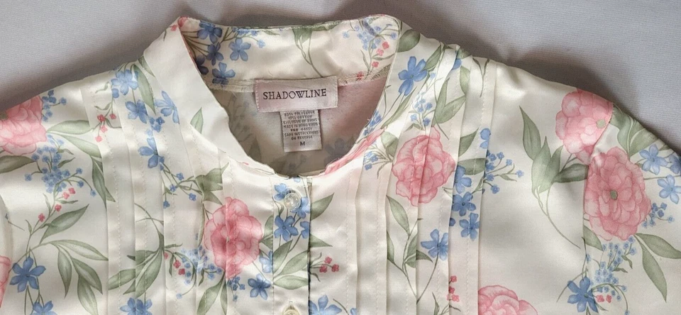 Shadowline Women's Medium Cream Floral Long Sleeve Polyester Cotton Gown Chemise - Image 4 of 4