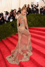 Beyonce at the China Through The Looking Glass Costume Institute B- Old Photo 19