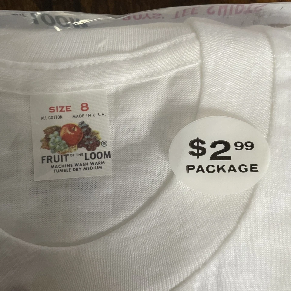 Vintage 1960s Fruit of the Loom Tee Shirts Size 8 Boys White 3 Pack - Image 3 of 4