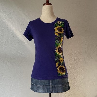 Euro Missy Purple Embroidered Sunflower Cotton Short Sleeve T-Shirt Size Small