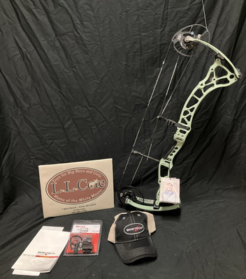 Bowtech Eva Gen 3 RH 50# Forest W/ Ripcord Drive Cage