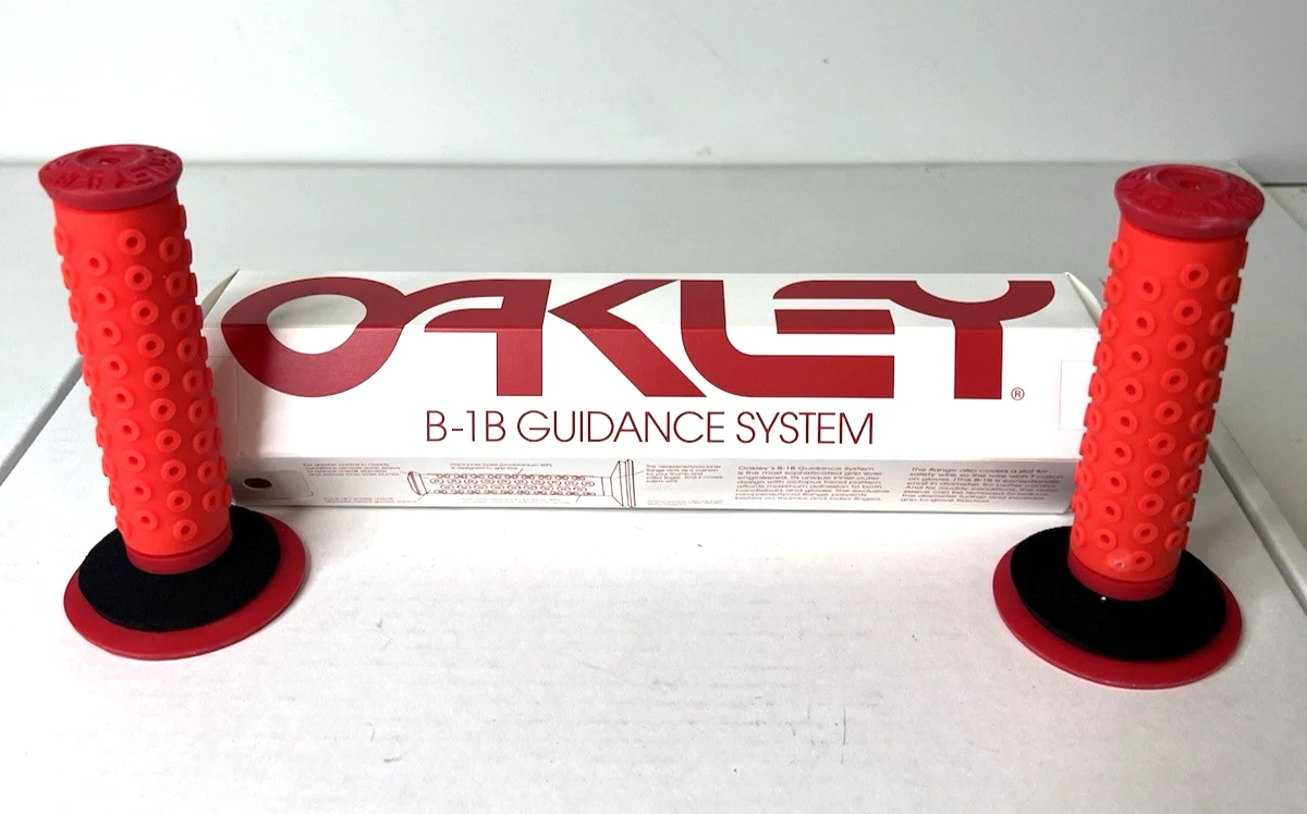 OAKLEY B-1B グリップ 80s オリジナル 未使用 OAKLEY B-1B グリップ 80s オリジナル 未使用 OAKLEY B-1B グリップ