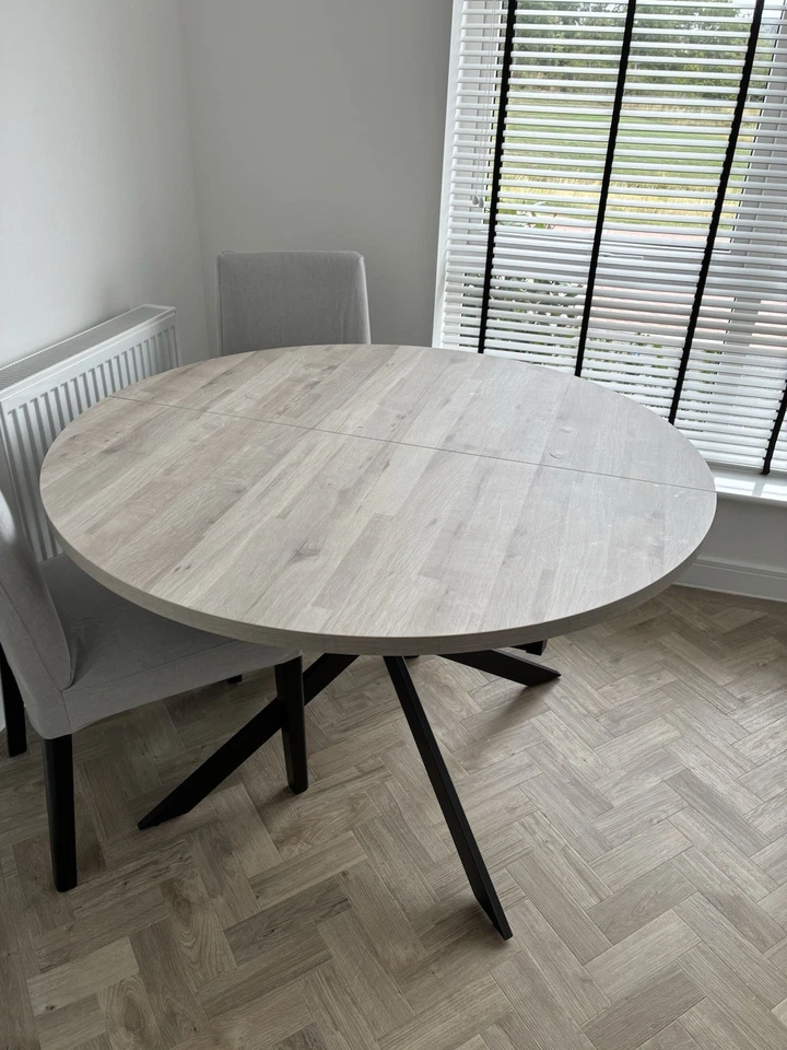 Next Bronx Oak Effect Grey Bronx 4 to 6 Seater Extending Round Dining Table Set - Image 3 of 4