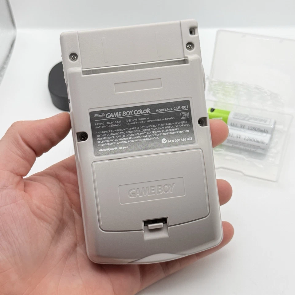 NINTENDO GAME BOY COLOR - IPS V3 - IN STILE CLASSIC + STAND + 2 BATTERIE USB-c - Immagine 3 di 4