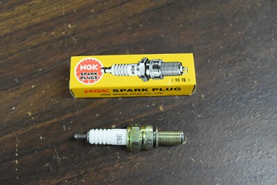 NGK C9E 7499 NOS SPARK PLUG FOR KAWASAKI ZX1000 ZX750 ZX600 NINJA