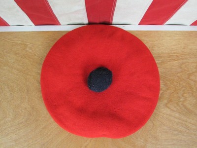 Vintage 1960s Glen Allan Red Wool Curling Tam Hat Made in  display picture 1