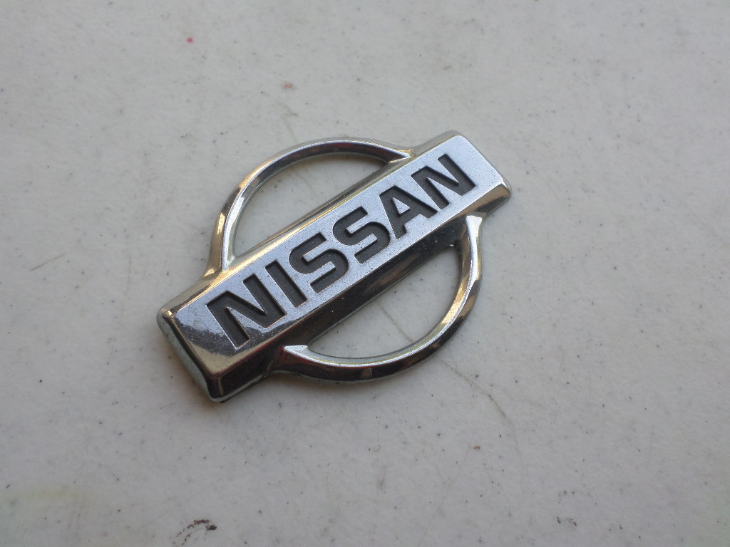 93-98 Nissan Quest Altima Tailgate Emblem Badge F3XA-16B621 Logo