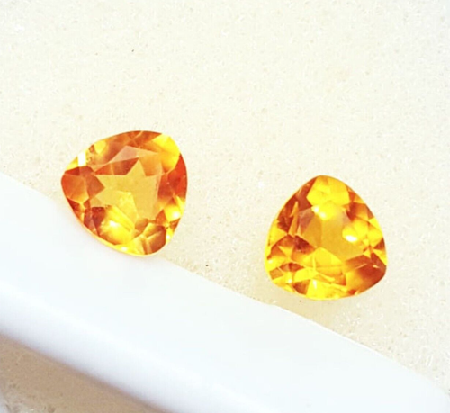 Topaze Jaune Naturelle 1000 Carats - Certifiée AGL - Coupe Ronde Excellente - Pierre Libre Non Traitée