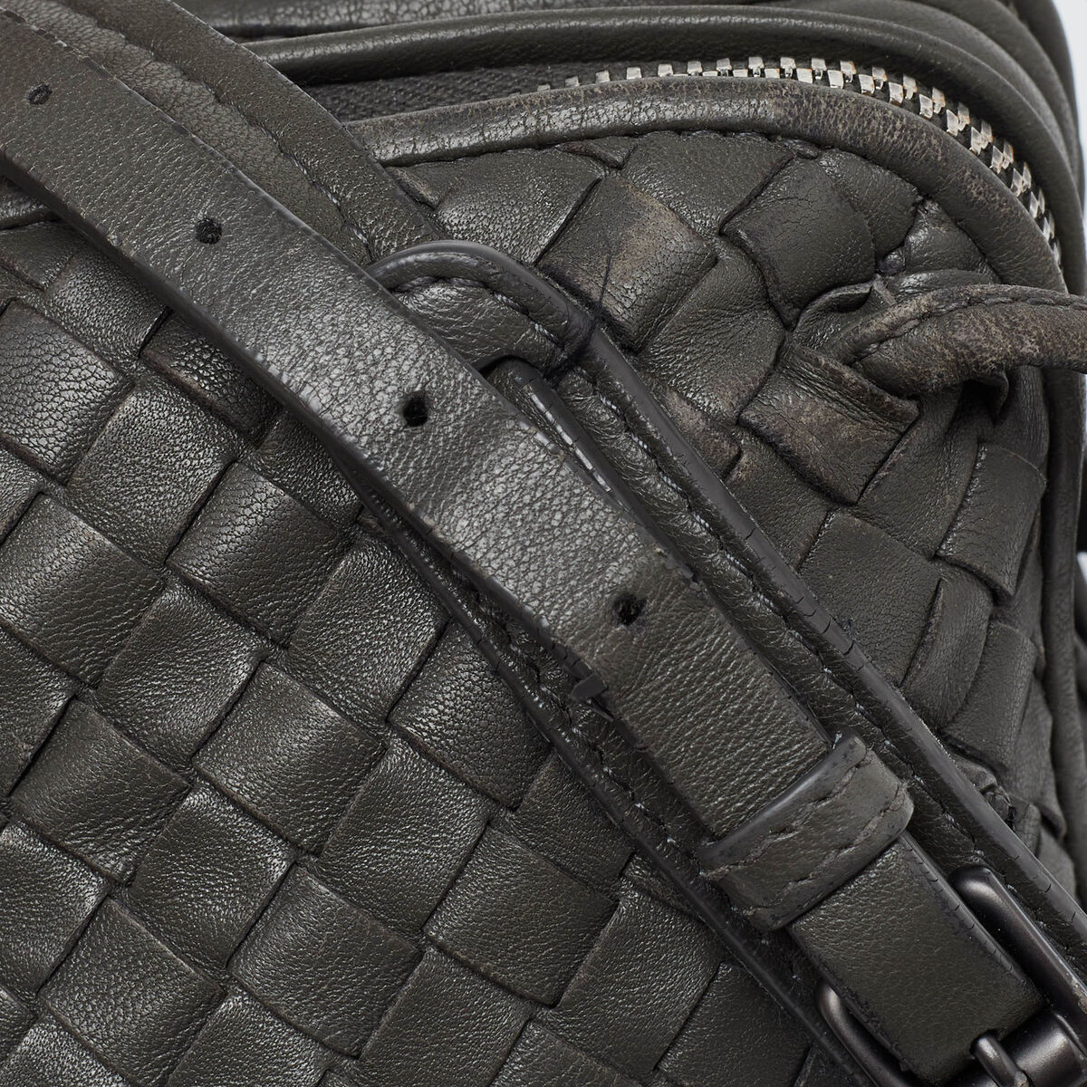 Bottega Veneta Grey Intrecciato Leather Nodini Double Zip Bottega Veneta Grey Intrecciato Leather Nodini Double Zip