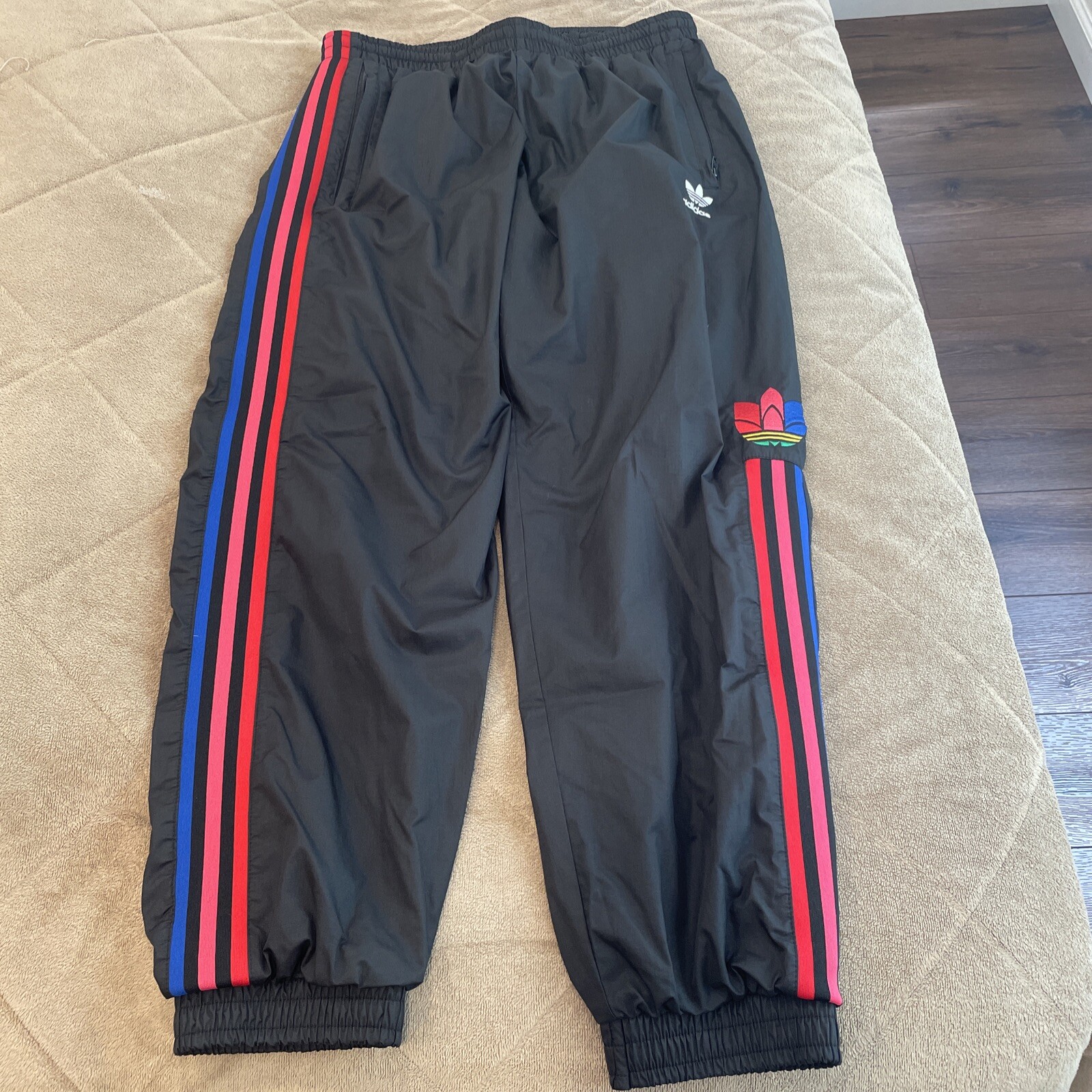 ADIDAS Originals 3D Trefoil 3-Stripes Track Pants Bla… - Gem
