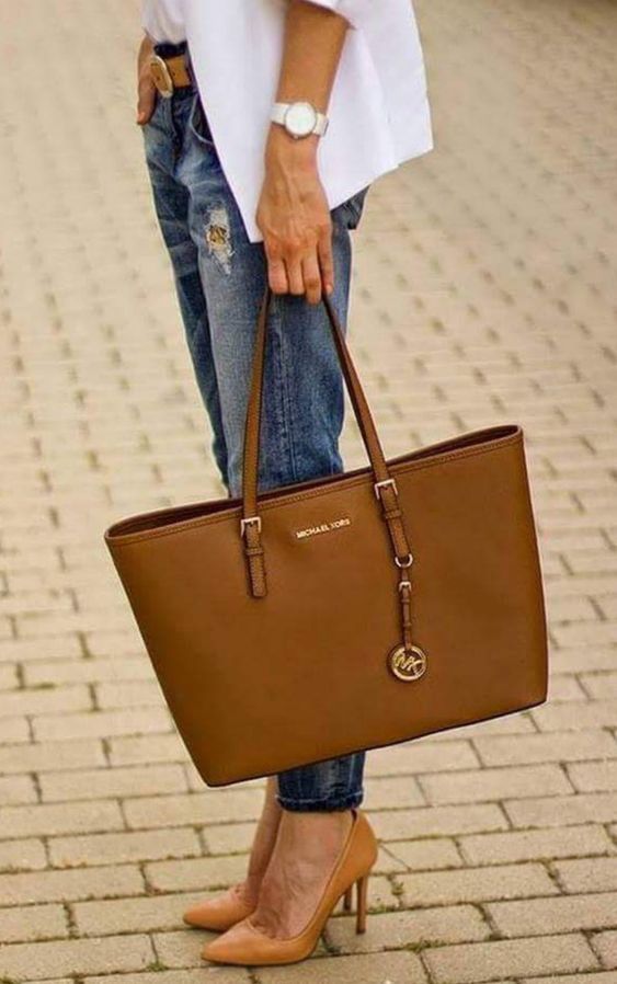 Michael Kors Medium Travel Tote in Luggage *Non Outlet*