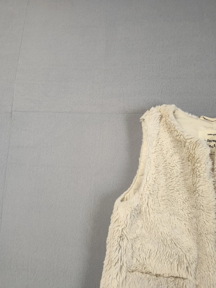 ZARA Girls Coat 9 Cream White Fuzzy Warm Pockets Casual Relaxed Sleeveless - Image 2 of 4