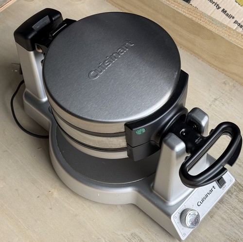 Cuisinart Double Belgian Waffle Maker WAF-F20 Stainless Steel Nonstick 1400W