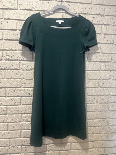 Banana republic 100% Wool Forest green Dress Short Sleeve Square Neckline size S