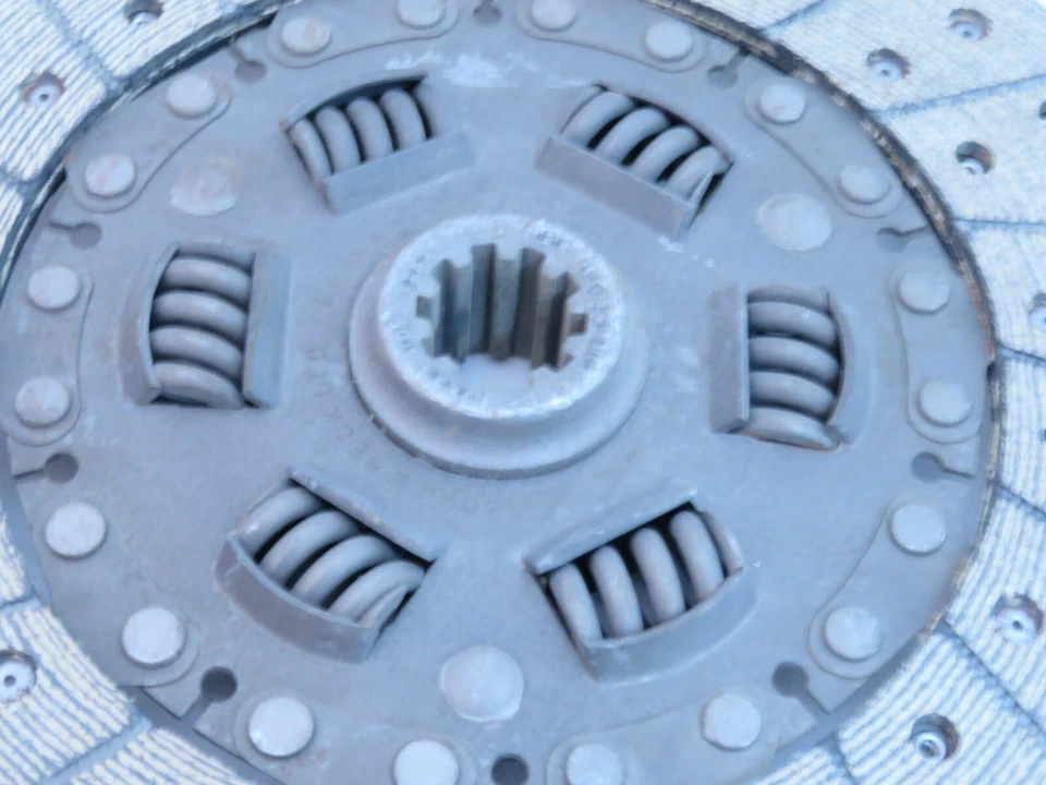 Jaguar XKE Series 3 5.3L V12 1971-1974 EPE Brand 10 1/2" Clutch Disc  48373 - Image 3 of 4