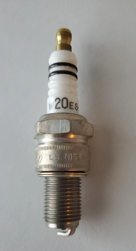 (2) SPARKPLUG W20ES-U NIPPONDENSO SPARK PLUG - Picture 8 of 9