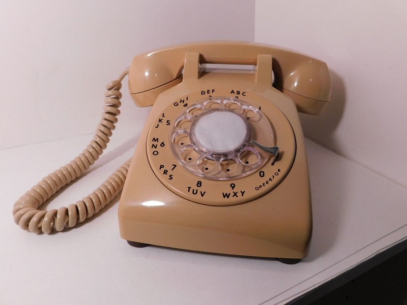 A Original Beige ITT marked 500 set that Works Just Fine In Very Good Condition!
