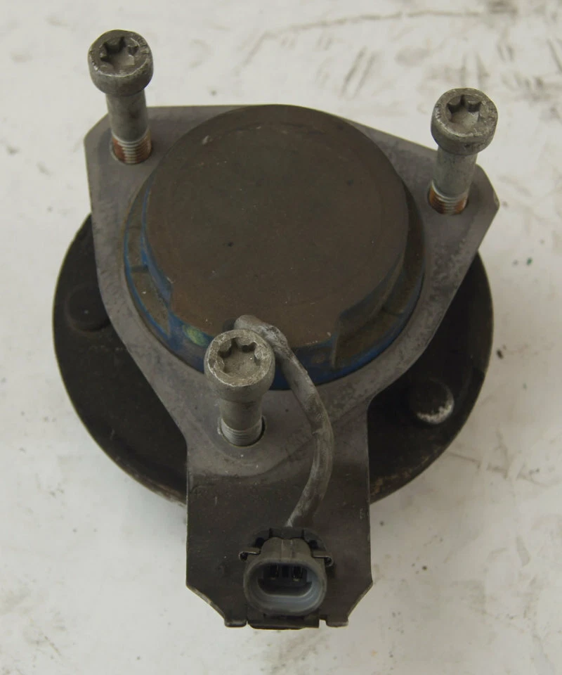 Cojinete de rueda delantera Chevy Corvette C5 C6 y XLR 1997-2008 con ABS usado 88967287 Foto 4 de 4