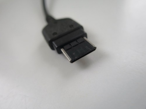 Samsung Mobile Phone UK Mains Adapter Charger ATADM10UBE 5.0v 700mA - Picture 3 of 4