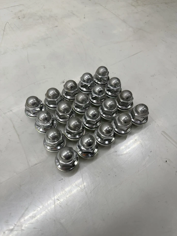 Juego de 20 tuercas de rueda OEM 2018-2025 Mitsubishi Eclipse Cross Foto 2 de 4