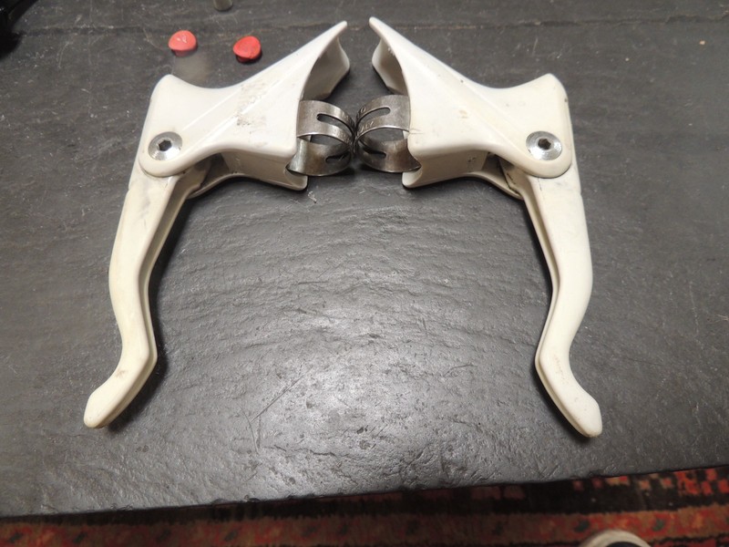 MODOLO KRONOS CARBON BRAKE LEVERS RARE WHITE