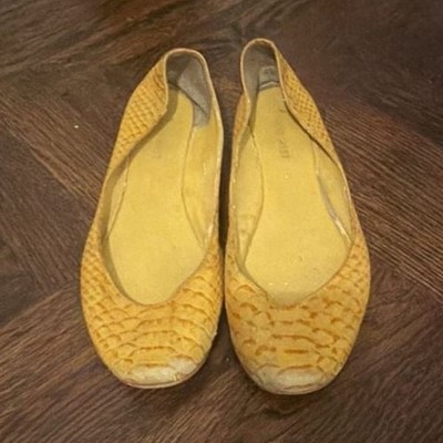Classic Y2K Nine West Yellow Faux Snake Skin Print Ballet Flats. Size 8 narrow