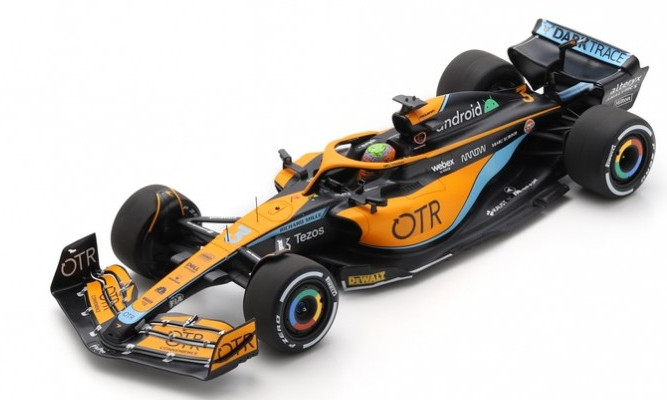 McLaren F1 Spark miniature 1/18 déco bureau idéale pour passionné de Formule 1