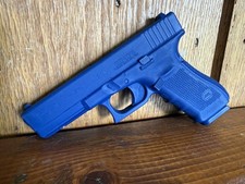 Glock 17 Gen 4 9x19 Training Blue Gun Rings Made In Austria