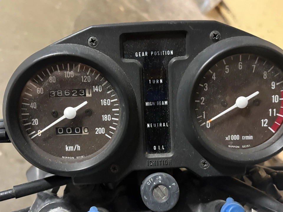 Suzuki GS 450 Café Racer Zum Aufbauen von 1981 - Bild 4 von 4