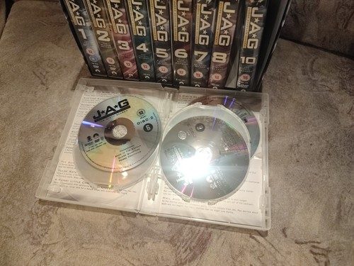 Jag - Commander's Edition: Komplett 1 - 10 Staffel (54 DVDs Box Set) - Bild 4 von 4