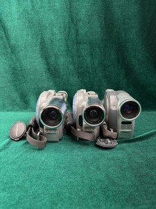 Viele Videokameras verschiedener Marken als Ersatzteile