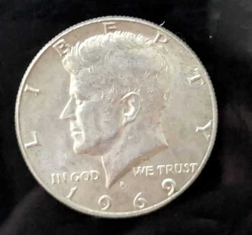 1965-1969 (5) Kennedy Half Dollars 40% Silver Great condition