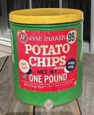 Vintage Advertising A & P Jane Parker Green Tin Potato Chip Can & Lid 1 Lb 9.5"H
