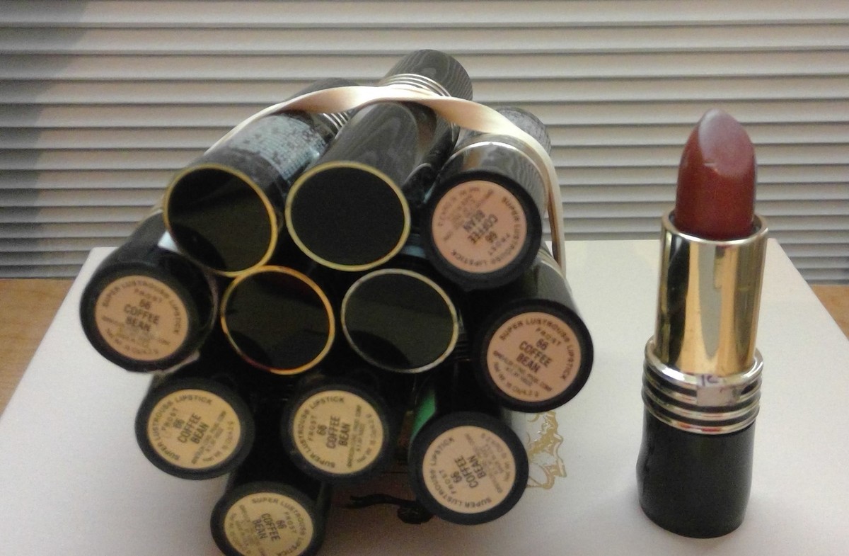 REVLON 66 COFFE BEAN LIMITED ED super lustrous Lipstick FROST