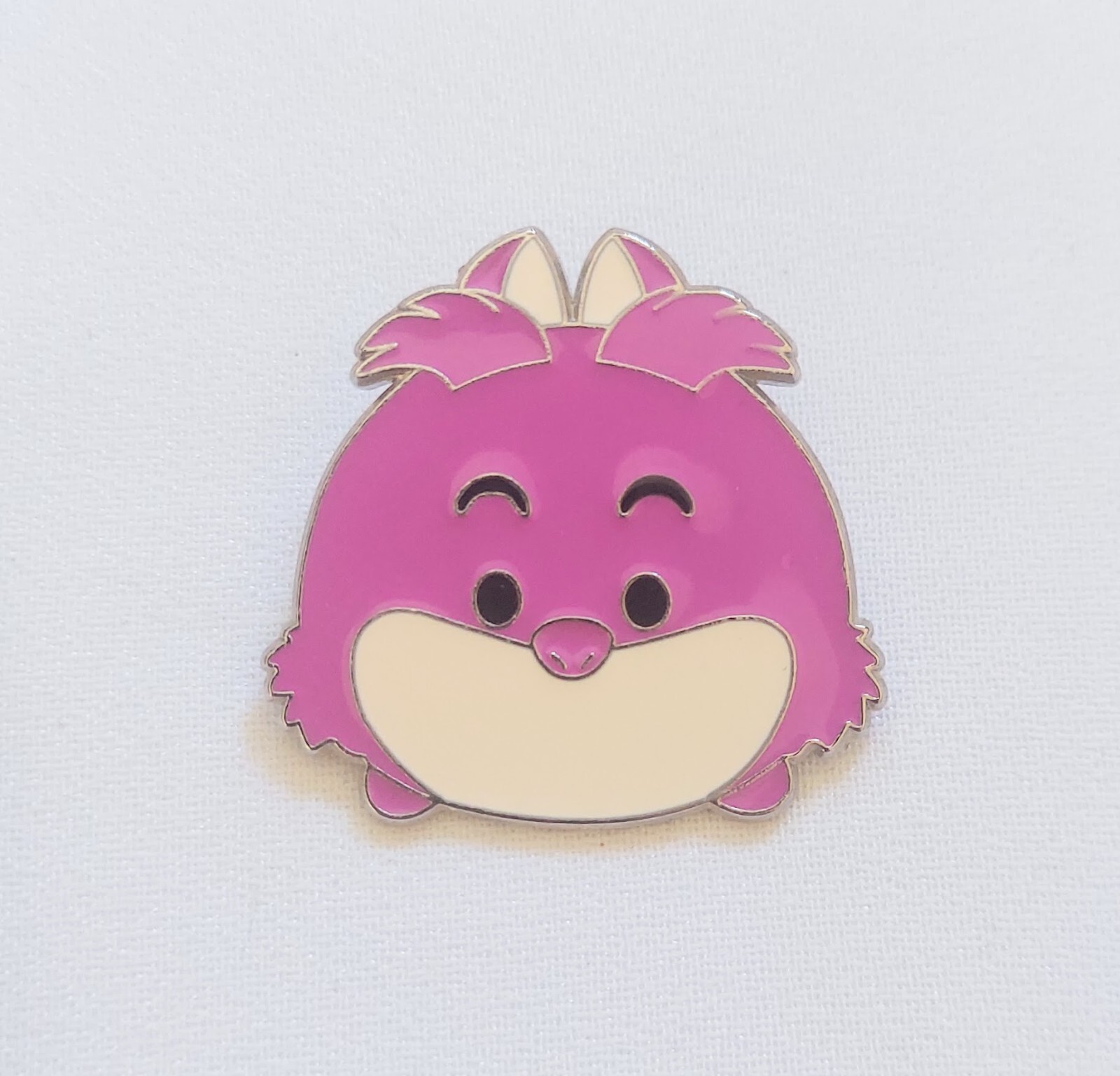 Disney Disneyland Paris Pin Tsum Tsum Cheshire Cat Pin 2016 Alice in Wonderland